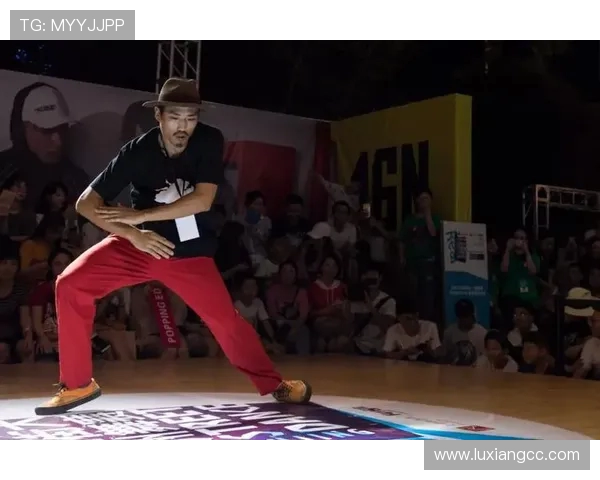 南京街舞队以86分领跑世界街舞大赛积分榜展现强劲实力