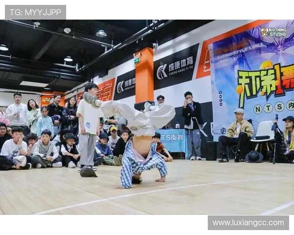 深圳街舞队的转型之路：探索街舞文化的深层次变革与发展