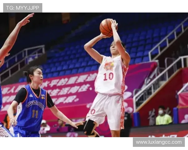 深圳飞盘队在极限运动联赛中以79分稳居积分榜首位