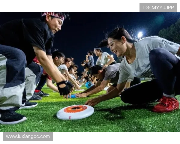 飞盘运动热潮席卷深圳探索飞盘队的速度与激情 飞盘运动热潮席卷深圳探索飞盘队的速度与激情
