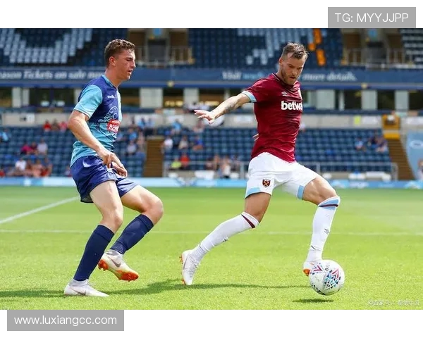 吉灵汉姆与博尔顿激战正酣谁能在这场较量中笑到最后 吉灵汉姆与博尔顿激战正酣谁能在这场较量中笑到最后