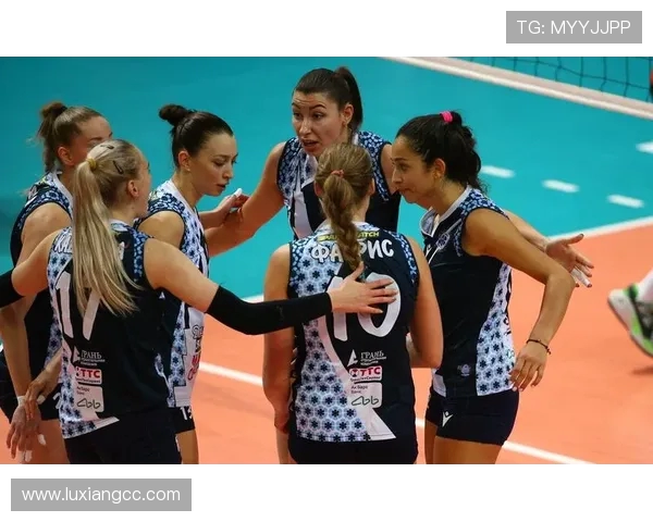 女排喀山迪纳摩与塞西激战正酣争夺胜利的荣耀之战 女排喀山迪纳摩与塞西激战正酣争夺胜利的荣耀之战